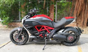 Ducati Diaval Carbon Y16 2013 full